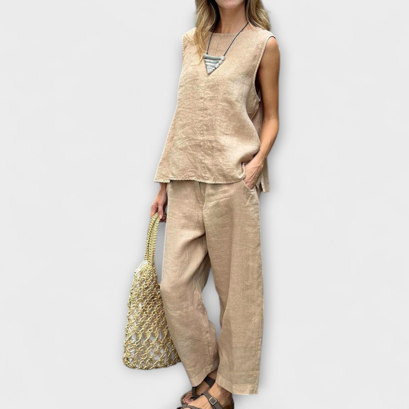 Jennifer Outfit