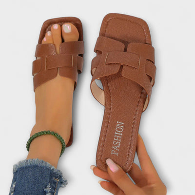Diva Flat Sandals