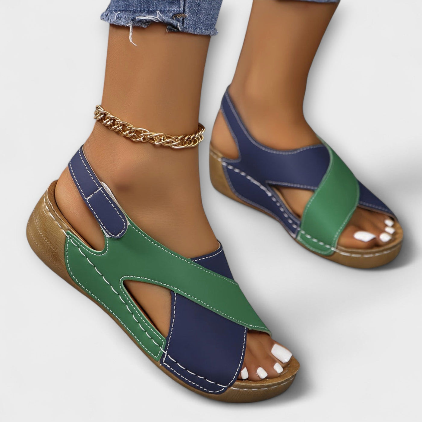 Aby Hiking Sandals