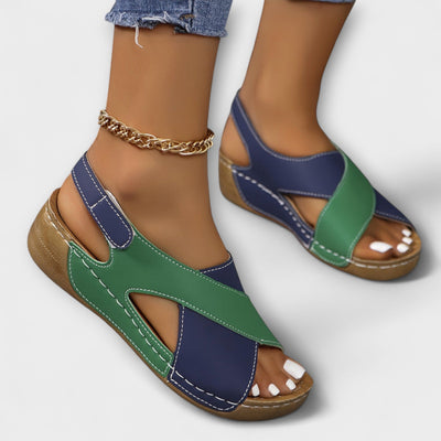 Aby Hiking Sandals